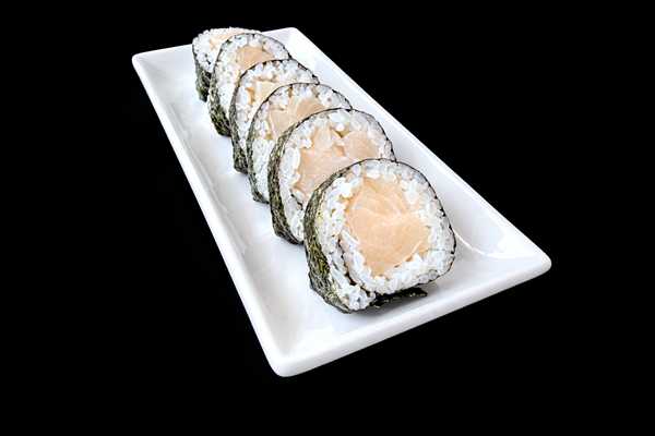 Yellowtail Roll